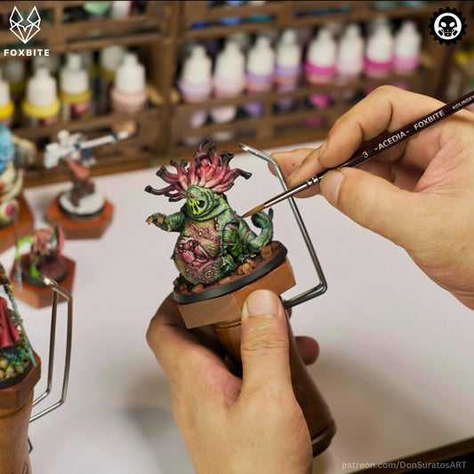 he perfect miniature painting handle for small to big scale miniatures