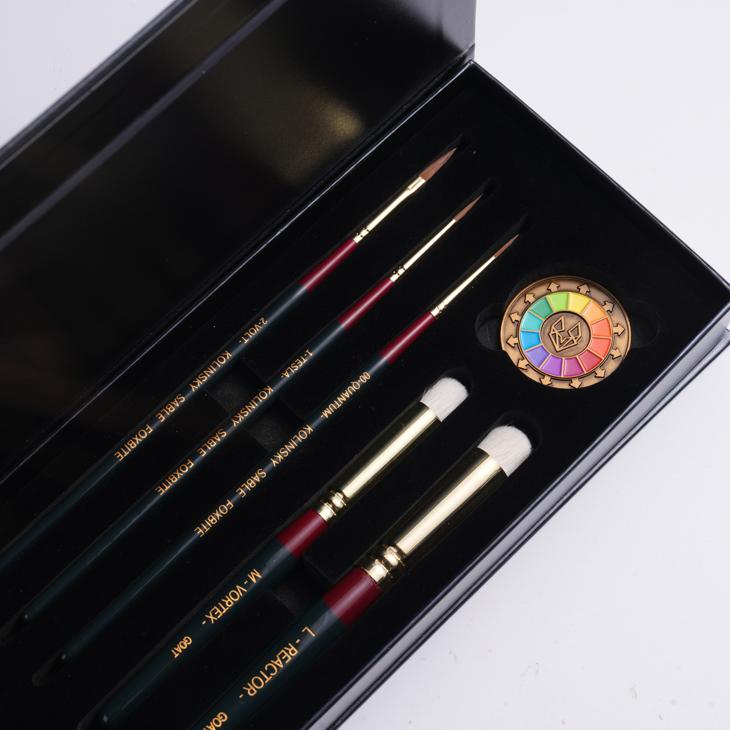 arrow tip brush, edge highlight brush, miniature lining brush, precision miniature painting, sharp edge painting tools