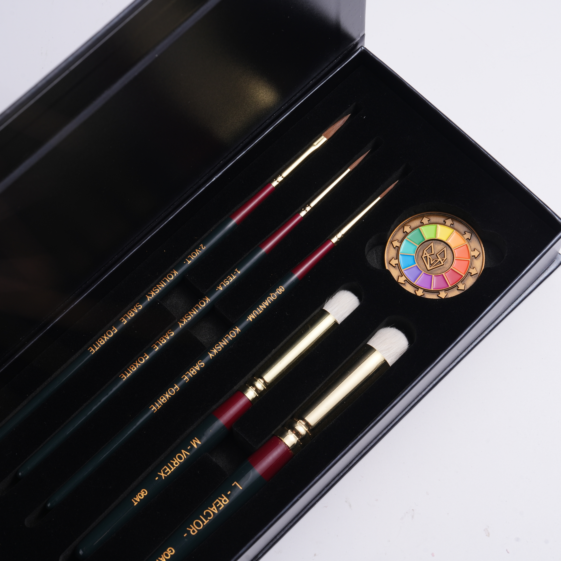 arrow tip brush, edge highlight brush, miniature lining brush, precision miniature painting, sharp edge painting tools