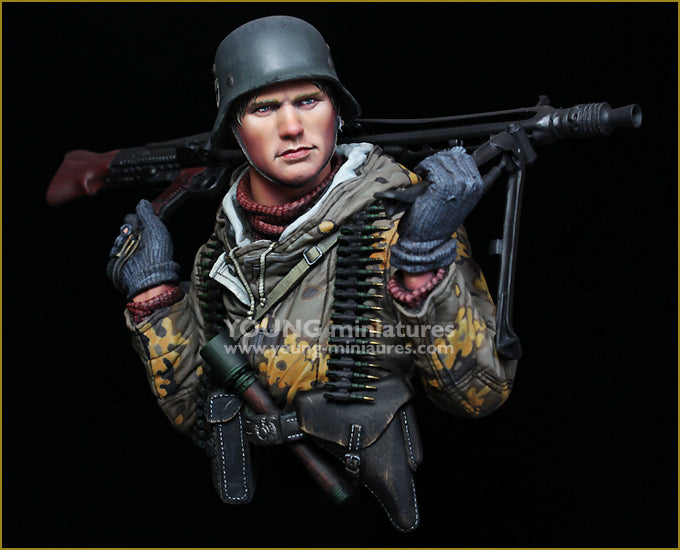 German Machine Gunner - Eastern Front WWII - YM1882