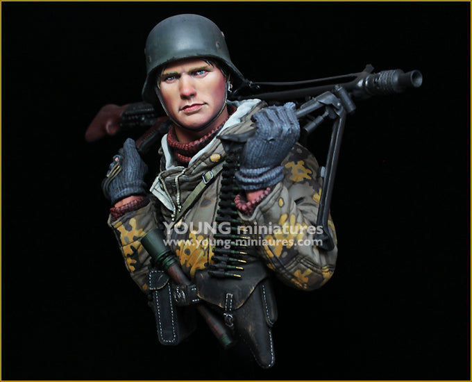 German Machine Gunner - Eastern Front WWII - YM1882