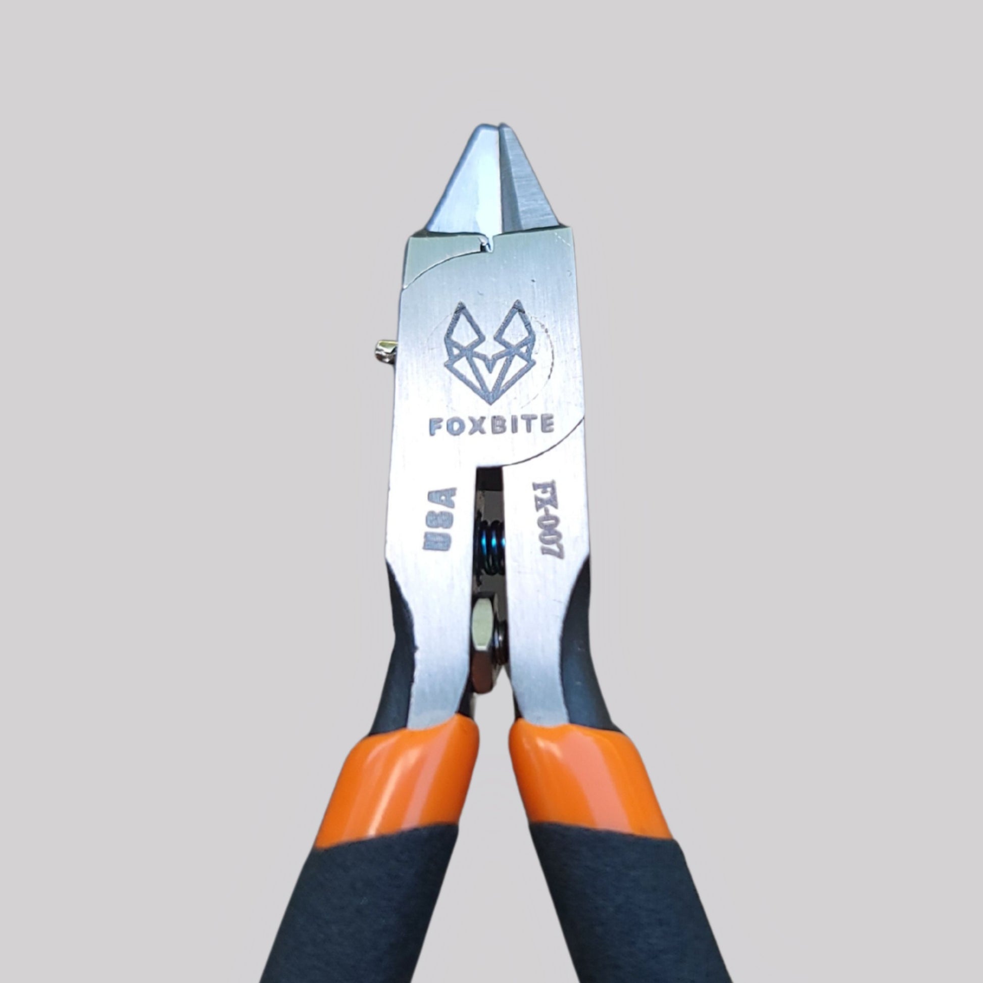 "Flush-cut nippers for miniature building with no stress marks or plastic deformation"

